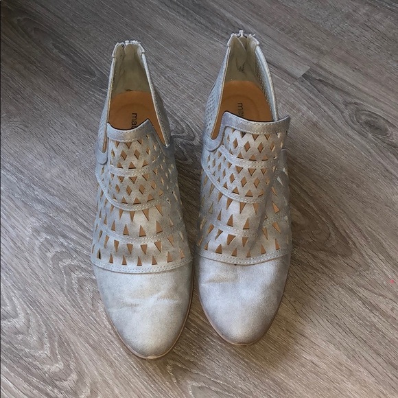 Booties - Picture 4 of 4